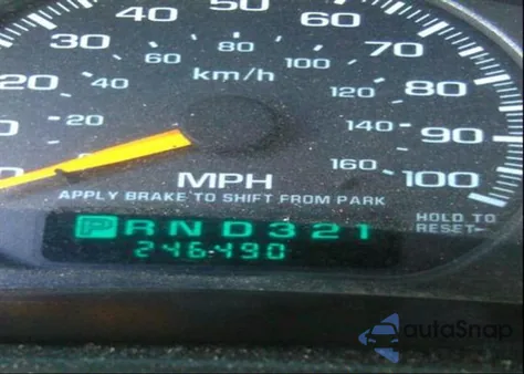 2000 Chevrolet Tahoe C1500 из США, поврежденный, VIN 1GNEC13T3YJ210422